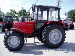 Tractor_belarus_MTZ-820